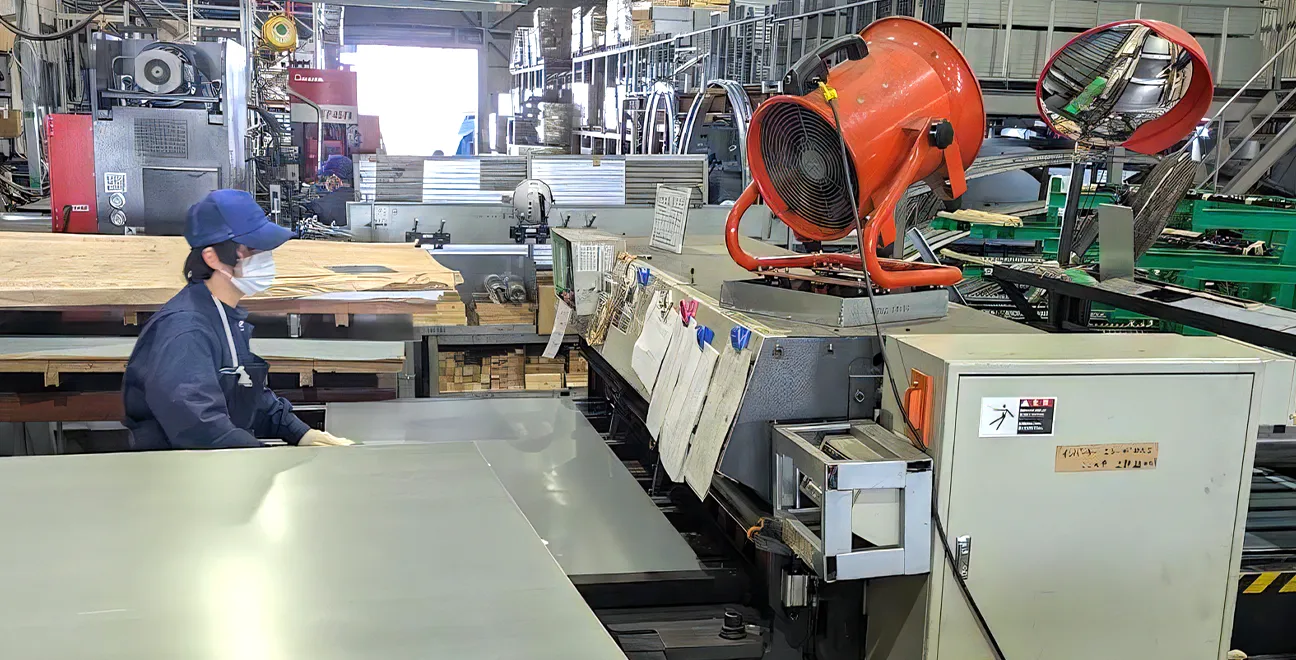 シャーリング 作業風景